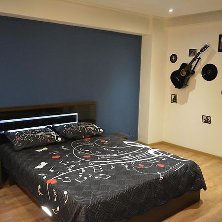 M@D Music Apartment Temeşvar Dış mekan fotoğraf
