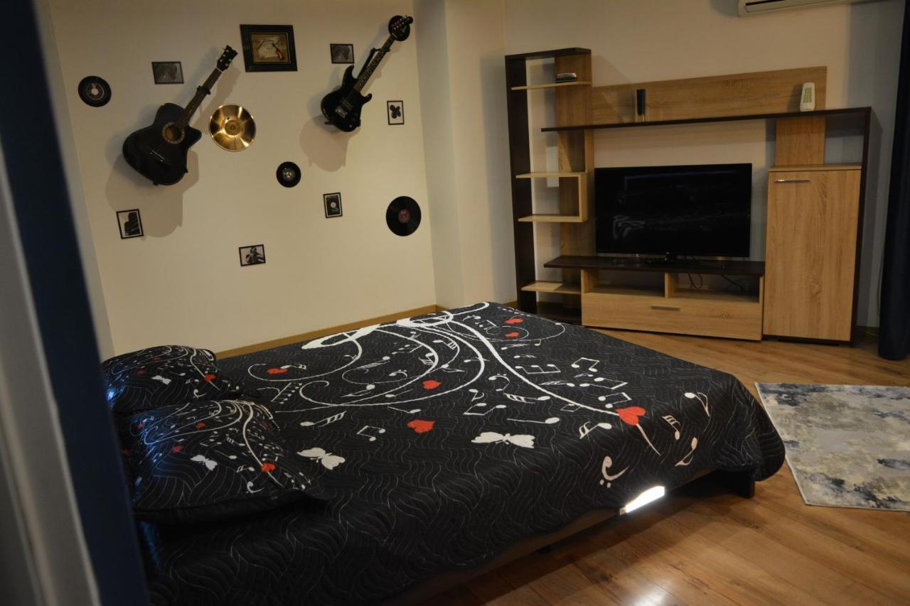 M@D Music Apartment Temeşvar Dış mekan fotoğraf